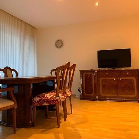 Lovely Two Bedroom Apartment With Free Parking Antwerpen Eksteriør billede