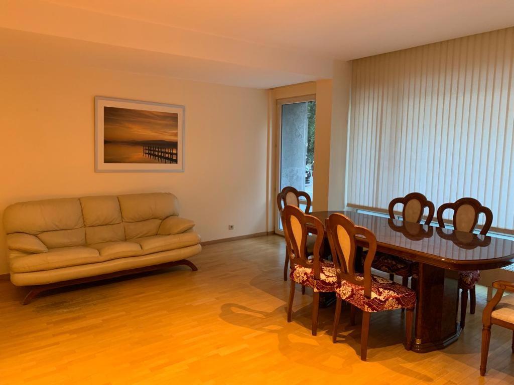 Lovely Two Bedroom Apartment With Free Parking Antwerpen Eksteriør billede